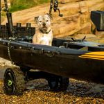 Railblaza C-TUG TRansportwagen / Slipwagen mit Sandrädern auf Kies