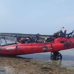 Railblaza C-TUG TRansportwagen / Slipwagen mit Sandrädern im seichten Wasser