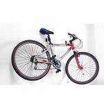 Railblaza Captain's Hook als Wandhalter für ein Fahrrad