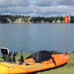 Railblaza Wimpelpeitsche montiert auf einem Kajak mit StarPort