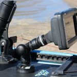 Railblaza dreh- und schwenkbare R-Lock  Verlängerung mit Kartenplotter / GPS