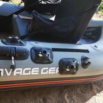 Railblaza RIBPort in schwarz am Schlauchboot