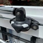 Railblaza SidePort TrackLoader mit Bimini-Halterung